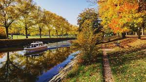 Things to do in stockholm, sweden: Walk Djurgarden A Royal Walk In The Heart Of Stockholm La Suede En Kit