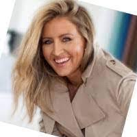 Alison Hummel's Instagram, Twitter & Facebook