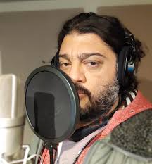 Seré mi voz. ...Y mis palabras? Quién habita el silencio de lo q no se dice?