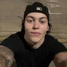 Troy Ennis (@troy_ennis) • Instagram photos and videos