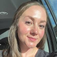 Elissa Sherman's Instagram, Twitter & Facebook