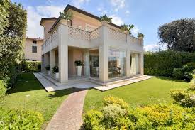 Villa Ada Forte Dei Marmi Tuscany Villa Di Lusso In Vendita Sul Lungomare Di Forte Dei Marmi Luxury Seafront Villa For Sale In Villa Di Lusso Villa Toscana