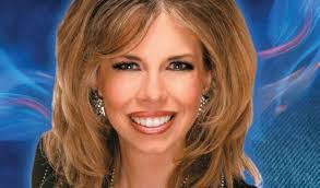 Lori Beckham's Instagram, Twitter & Facebook