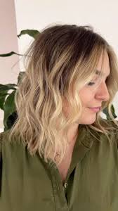 Face Frame Foil for the WIN 🥇 by @_styledbymolly , Would you believe that  her last appointment was the beginning of May!? , This mini face frame  brought this color back to life while still keeping her ...