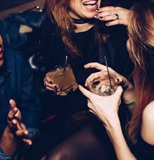 The term was first popularized early in the 21st century and is a. How To Pick Up A Guy In A Bar The Expert Guide For Women Who Want To By Christine Stevens Sexography Medium