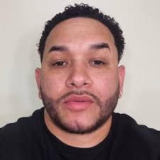 Aaron Pena (Doble A & Nales) (@lospresidentes_) • Instagram photos and  videos