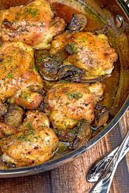 With Only 3 Ingredients This Italian Flavored Chicken Is Quick Easy And Awesomely De Chicken Thights Recipes Italian Chicken Recipes Italian Flavored Chicken