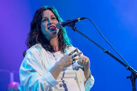 Alanis morissette opened up about how she educates her children using the unconventional alanis morisette with her children, onyx, ever and winter, and husband, mario souleye treadway instagram. Alanis Morissette S Manila Concert Set On April 6 And 7 At Moa Arena Entertainment The Jakarta Post
