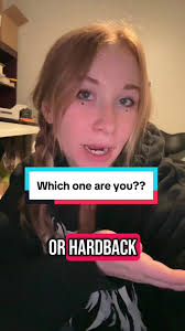 Booktok question!! #lunapierce #booktok #bookish #bookrecs #spicybooktok