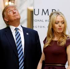 Desde que, cuando apenas tenía dos años, nombraron a su padre gobernador de arkansas, lo suyo ha sido un peregrinaje que la condujo. Obama Tochter In Diesem Punkt Sind Sich Chelsea Clinton Und Ivanka Trump Einig Welt