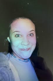 Kate Carnes's Instagram, Twitter & Facebook