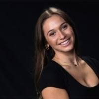 Bella Goldstein's Instagram, Twitter & Facebook