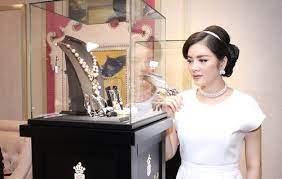 Nghi vấn bà phương hằng vạch trần lý nhã kỳ, kim cương toàn hạt é: Ly Nha Ká»³ á»Ÿ Tuá»•i 38 Toi Chá»‰ Khong Co Ä'an Ong Thoi Con Cai Gi CÅ©ng Co
