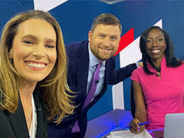 Libby Casey's Instagram, Twitter & Facebook