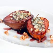 Pears With Port Wine Caramel Sauce And Ciel De Charlevoix Recipe Recipes Baked Dishes Caramel Sauce