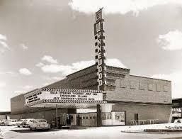 Wynnewood Theater In Wynnewood Village Oak Cliff Angus Wynne And His Advisers Planned A Large Shopping Cen Dallas Texas Attractions Dallas Fort Worth Village