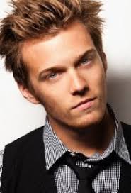 Amo The Host: Boyd Holbrook sera Kyle O'Shea
