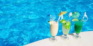Drinks to give at pool parties for kids. 7 Tips For Hosting A Summer Pool Party Compactappliance Com