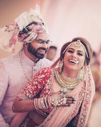 Or doing a couple photoshoot for friends? 30 Wedding Poses And Pre Wedding Photography Poses To Check Out Before Facing The Camera On Your Big Day Wedding Photography Wedding Blog