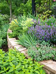 The front yard landscaping ideas that i've curated for you are a mix of diy designs and some professional fixtures. 20 Secrets To Landscape Success Midwest Living