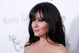 Shannen Doherty, star of 'Beverly Hills, 90210,' dies after years with  cancer at 53