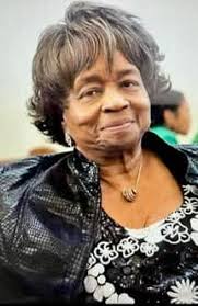 Smr moms in the Dad's Club show