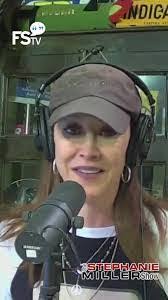 Stephanie Ault's Instagram, Twitter & Facebook