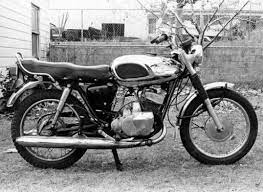 1971 Bridgestone 350 Gto Bridgestone 350 Gto Introduced In 1969 The Bridgestone 350 Gto Was The Scrambler Version Bridgestone Classic Motorcycles Classic Bikes