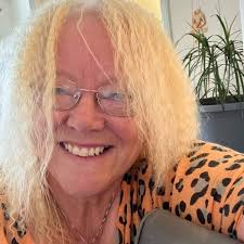 He already messed up that's cayenne pepper not smoke pepprica