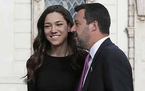 Per matteo salvini si tratta dell'ennesimo trasloco in pochi mesi; Matteo Salvini Non Sposa Francesca Verdini Possiamo Aspettare