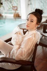 Chi nhánh 3 gò vấp: Angela PhÆ°Æ¡ng Trinh Máº·c Ao Trong Suá»'t Khoe Ä'Æ°á»ng Cong CÆ¡ Thá»ƒ