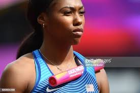 198 Aaliyah Brown Foto's en afbeeldingen van hoge resolutie