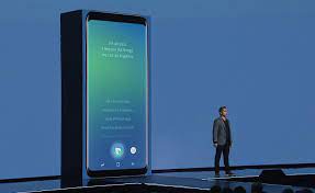 Durante una presentación del producto, h.s. Bixby Se Consolida Como El Asistente Personal De Samsung