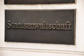 Die schuldnerin bei verschlechterung seiner bzw. Staatsanwaltlicher Sitzungsdienst Pladoyer Jura Individuell