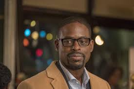 Brown on the back burner, i think, is just kind of awesome and unexpected. This Is Us Das Ist Leben Bild Sterling K Brown 76 Von 310 Filmstarts De