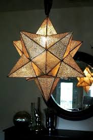Beleuchtete Weihnachtssterne Furs Fenster Und 40 Weitere Ideen Selber Basteln Wohnideen Und Dekoration Weihnachten Laternen Kronleuchter Ideen Beleuchten