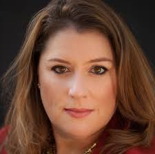 Kirsten Dawson's Instagram, Twitter & Facebook