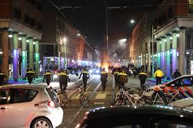 Vernielingen, brandstichting en geweld tegen politie: Politie Vreest Nog Dagen Of Weken Van Onrust Na Rellen Rond Avondklok Rellen Avondklok Ad Nl