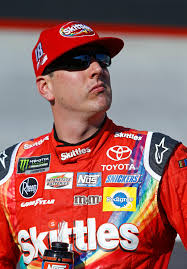 Busch looks to beat field, rain at Bristol Motor Speedway