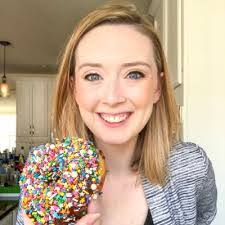 Kate Lindquist's Instagram, Twitter & Facebook