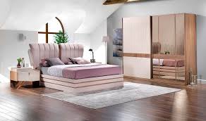 احدث ديكورات غرف النوم للمتزوجين موضة 2019 الراقية