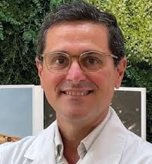 La IA pregunta: ¿Los estudios de óptica...miopes? (4ª entrega)