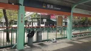 在找厦村附近的巴士地鐵站？ 你可以搭巴士, 地鐵 或 輕鐵前往厦村。 下面是途經的線路： (巴士)53, k75p (地鐵)西鐵綫 west rail line. 8 10 2019 è¼•éµæœå‹™å®‰æŽ' åˆ—è»Šä¸åœæ¨‚æ¹–åŠå¤©æ°´åœè‡³å¤©æ¦®ç«™ 2 2 Youtube