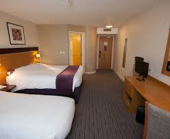 St patrick's cathedral built in honour of the patron saint of ireland, st patrick's cathedral's fascinating history and majesty make it. Premier Inn Dublin Airport Hotel Bewertungen Fotos Preisvergleich Grafschaft Dublin Swords Tripadvisor