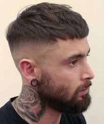 Grosse Frisuren Fur Manner Grosse Frisuren Fur Manner Geheimratsecken Mannerfrisuren Frisurpasst Grosserstirn Herren Haarschnitt Herrenschnitte Haarschnitt