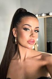 Separ sa vracia ku koreňom na spolupráci so ženskou raperkou Fejbs