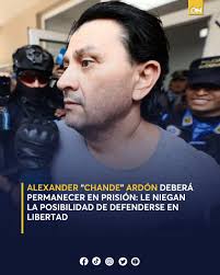🚨 Alexander "Chande" Ardón seguirá en prisión. El exalcalde de El Paraíso,  Copán, no logró cambiar su medida cautelar pese a ofrecer una cuantiosa  fianza. ¿De cuánto era? 👉🏻  https://oncenoticias.hn/nacionales/alexander-chande-ardon-debera-permanecer  ...