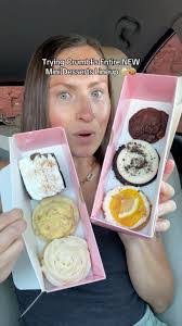 Jillian Hare's Instagram, Twitter & Facebook