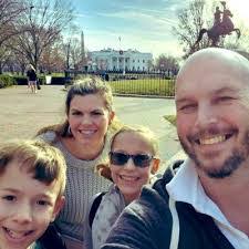 Jennifer Jafari's Instagram, Twitter & Facebook