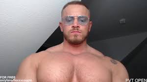 FL3XXX C0UPL3 - ThisVid.com